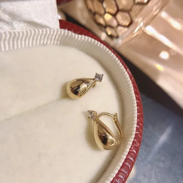 Gold_Waterdrop_Earrings_For_Women